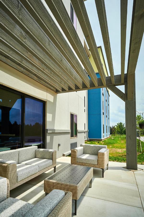 Mainstay Suites Carlisle - Harrisburg Bagian luar foto