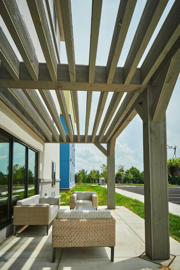 Mainstay Suites Carlisle - Harrisburg Bagian luar foto