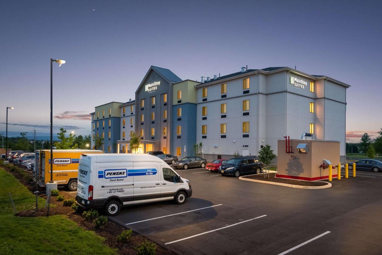 Mainstay Suites Carlisle - Harrisburg Bagian luar foto