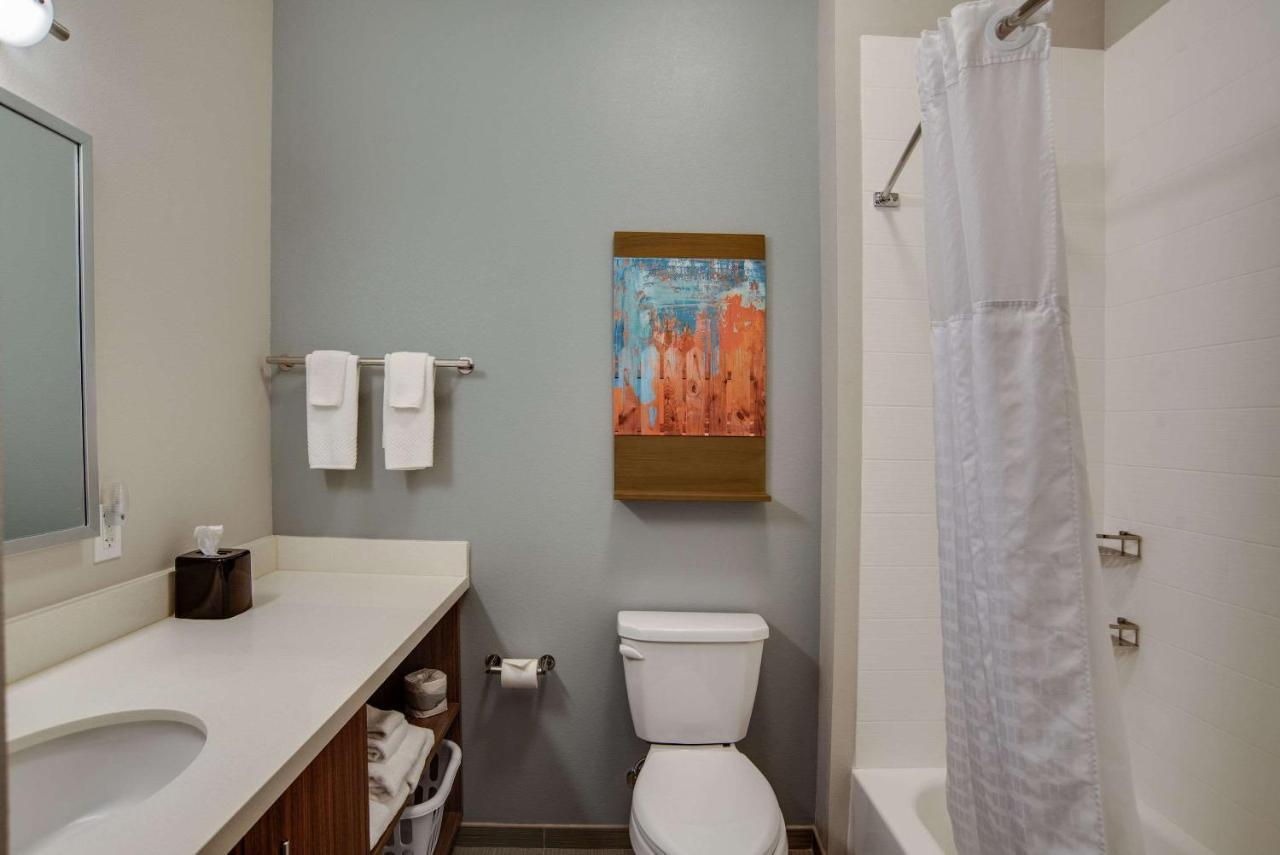 Mainstay Suites Carlisle - Harrisburg Bagian luar foto